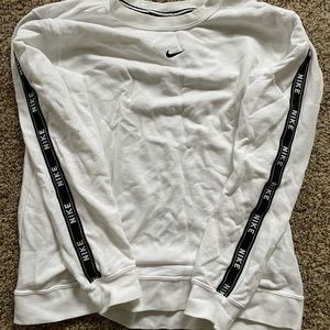 Nike Women’s Crewneck